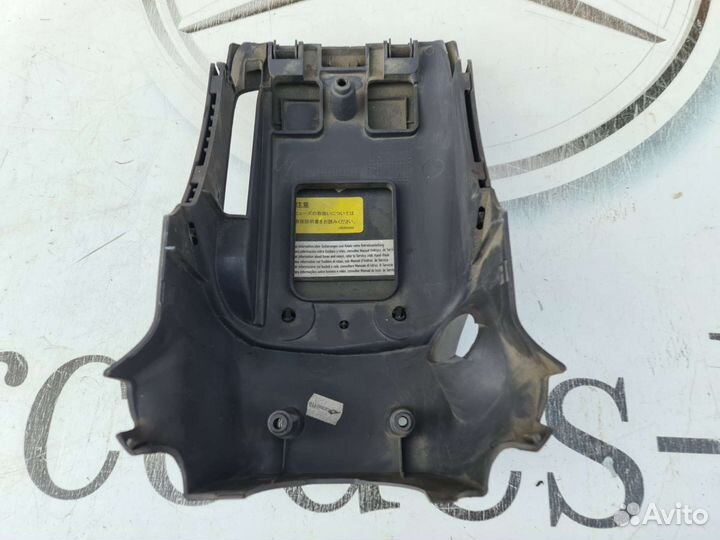 Кожух рулевой колонки Mercedes W638