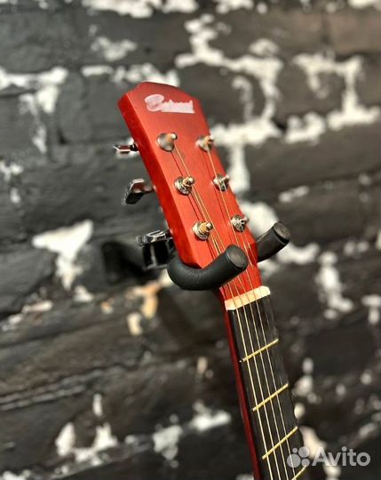 Акустическая гитара