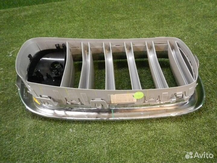 Решетка радиатора левая BMW X5 F15 (2013-2018)