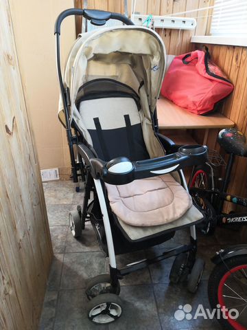 Коляска прогулочная Dauphin