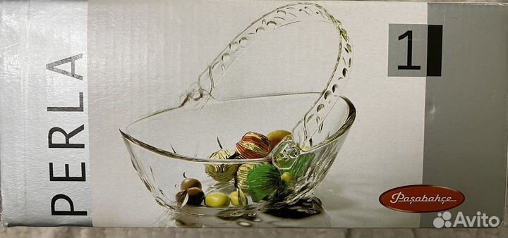 Ваза для фруктов с ручкой