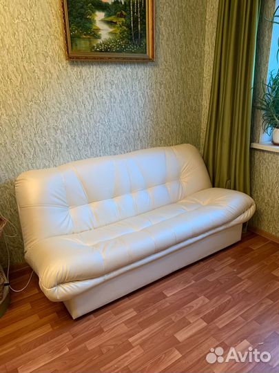 Швея по мягкой мебели