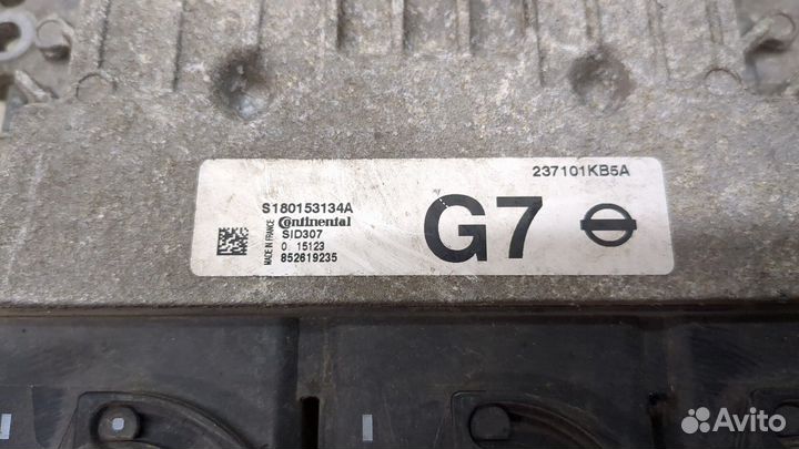 Блок управления двигателем Nissan Juke