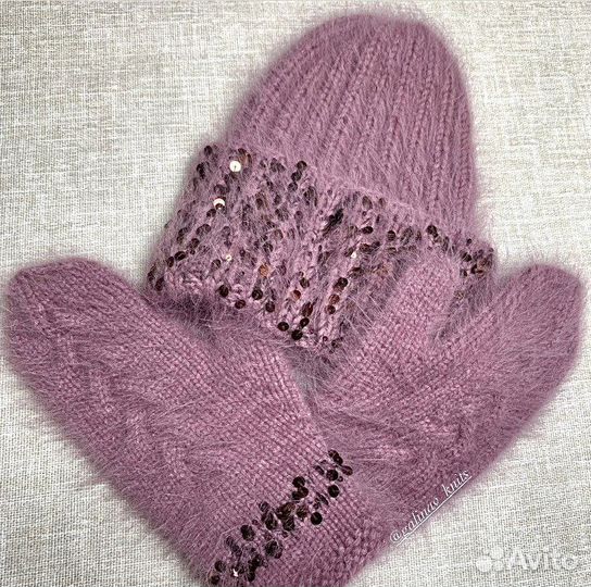 Шапка и варежки из ангоры