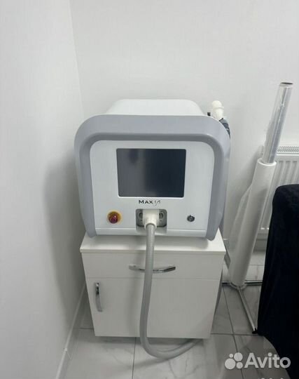 Лазерный аппарат для удаления волос