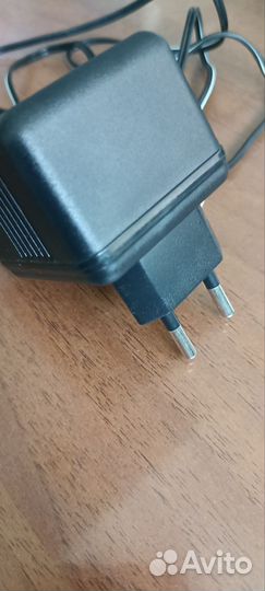 Зарядное устройство