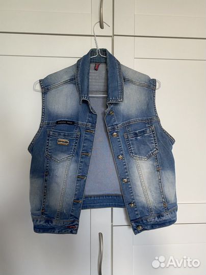 Джинсовая жилетка детская