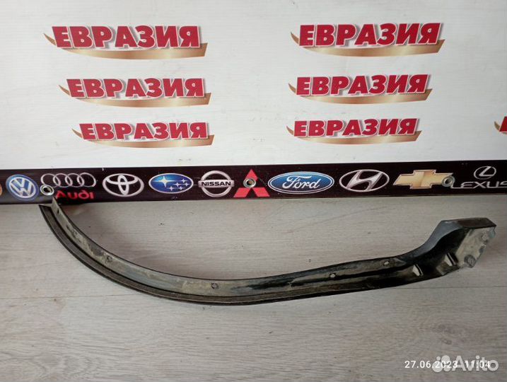 Накладка на крыло задняя правая Lexus Rx350 2010