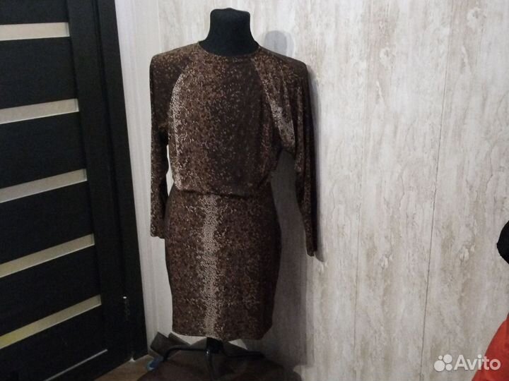 Платье женское 48 50 бу