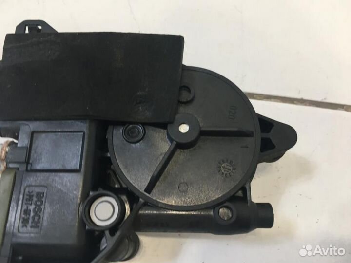 Моторчик стеклоподъемника Peugeot 308 4E 2007-2015