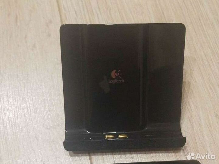 Универсальный пульт Logitech1100