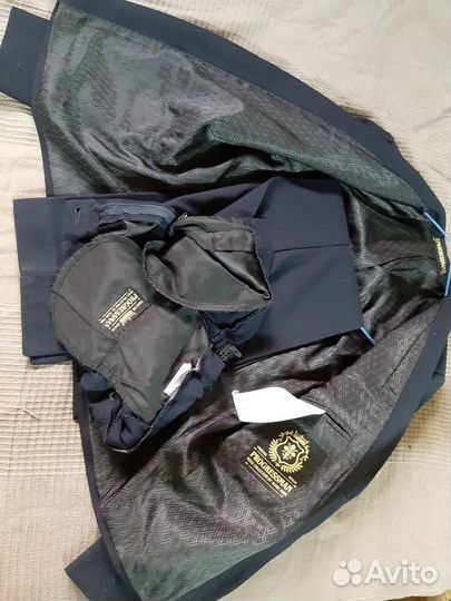 Костюм школьный Италия и рубашка Richard 140 рост