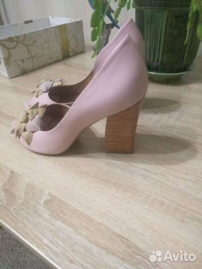 Туфли женские