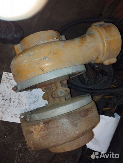 Турбокомпрессор komatsu