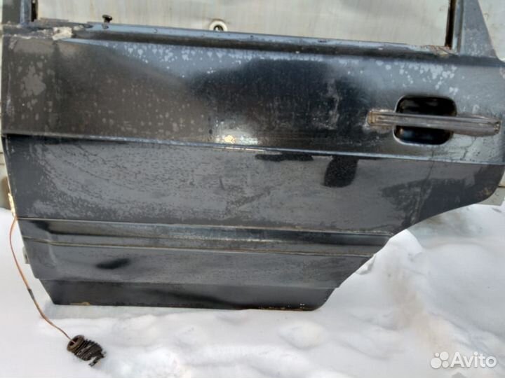 Задняя левая дверь ваз 2114