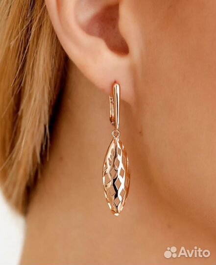 Золотые серьги висячие
