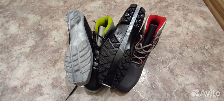Лыжные ботинки