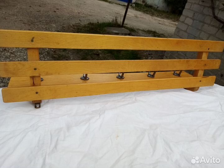 Вешалка в прихожую