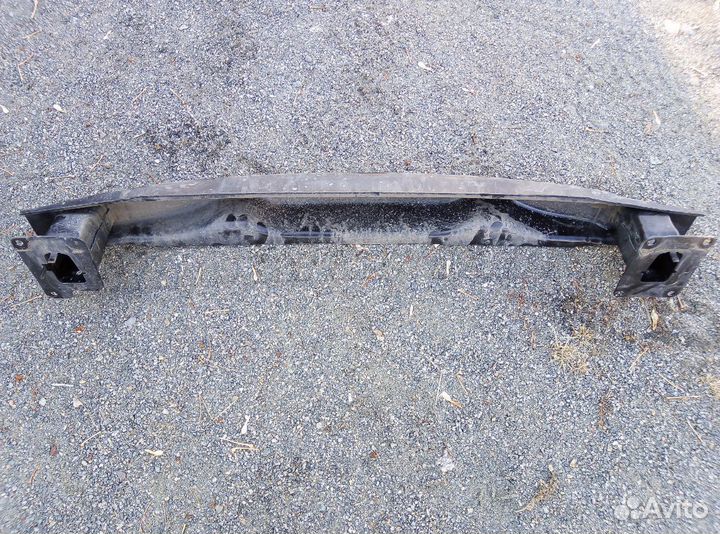 Усилитель заднего бампера