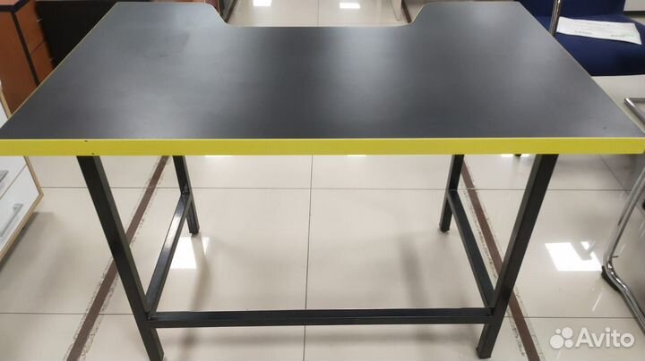 Геймерский стол, стол игровой