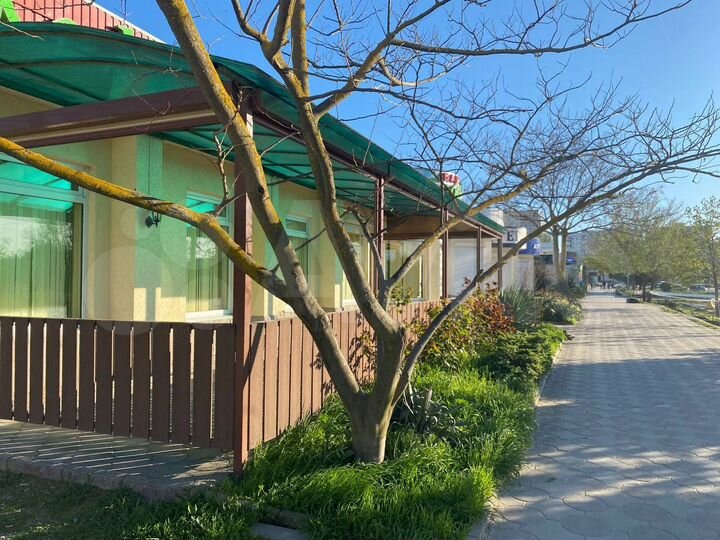 Здание, 165 м²