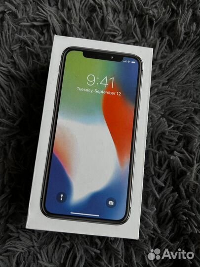 iPhone X, 64 ГБ