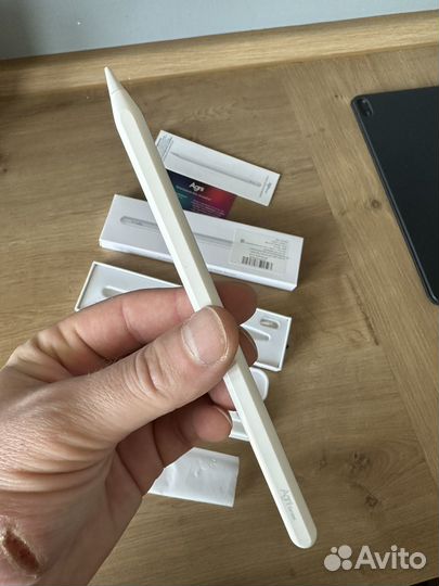 iPad Agni с магнитной зарядкой (стилус-карандаш)