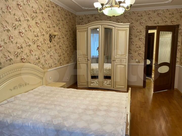 3-к. квартира, 132,5 м², 3/9 эт.