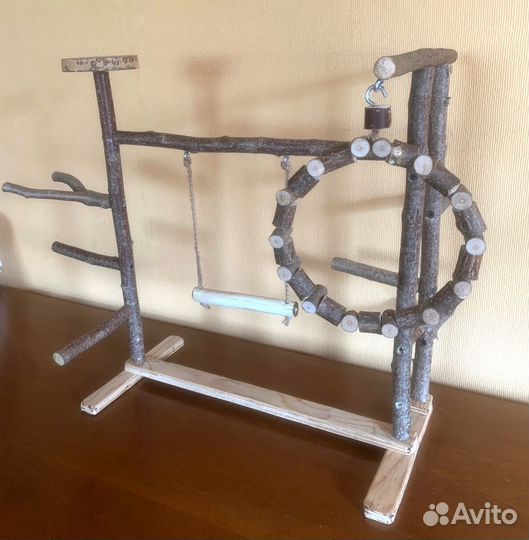 Игровой стенд для попугая