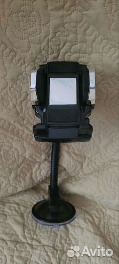 Подставка для телефона в машину