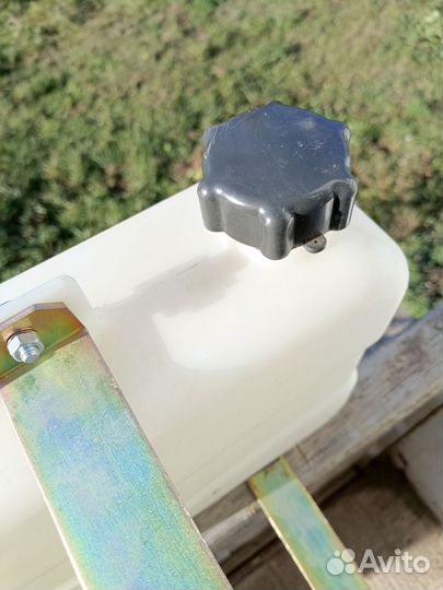 Канистра 7л, с краником, для бензина