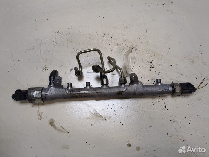 Рампа топливная Skoda Octavia (A5), 2011