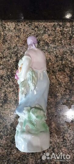 Коллекционный фарфор ссср,1939г.,Сборщица урожая