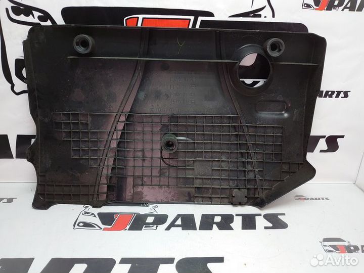 Крышка двигателя декоративная Mazda 3 BK рестайлин