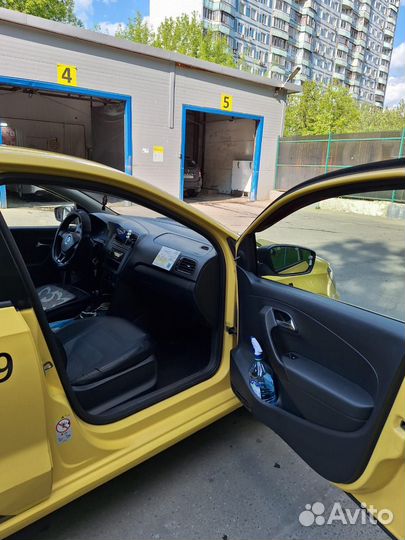 Volkswagen Polo 1.6 AT, 2018, 422 000 км