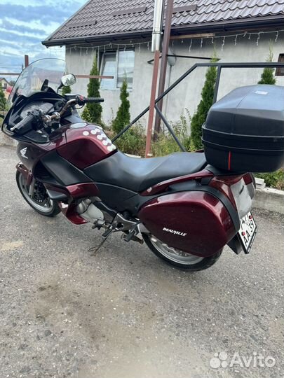 Honda NT 700 V