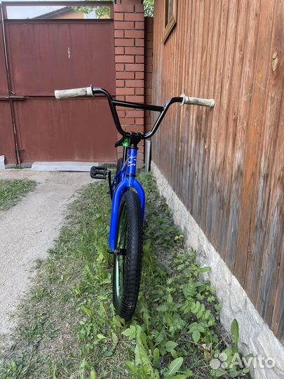 Трюковой велосипед bmx Madness