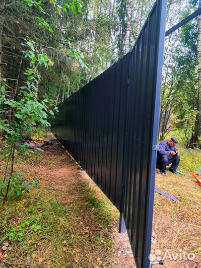 Заборы из профнастила и штакетника