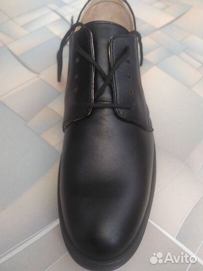 Туфли подростковые новые 39 размер