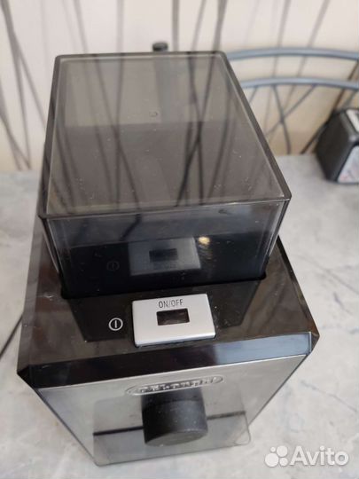 Кофемолка delonghi kg 89