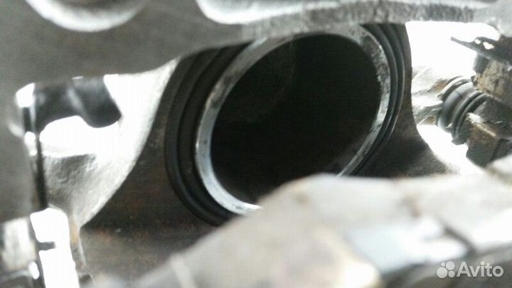 Суппорт передний правый Nissan Serena KBC23 SR20