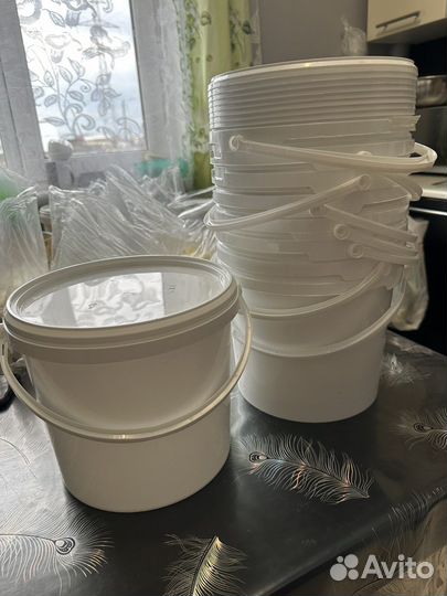 Ведро пластиковое с крышкой 5 литров б/у