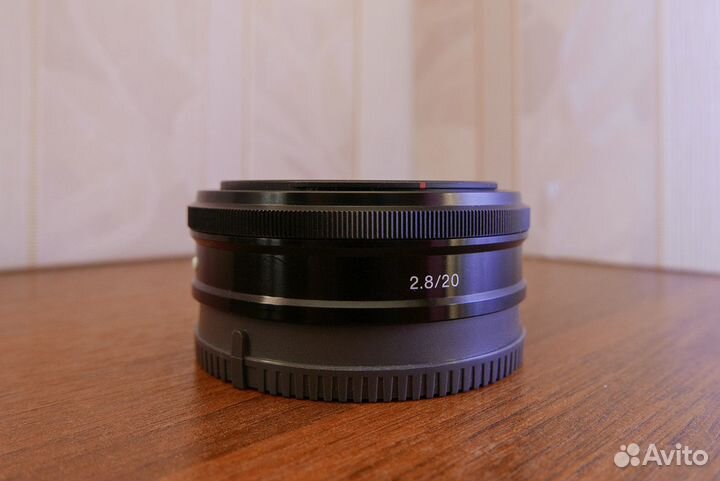 Sony 20mm f/2.8 E