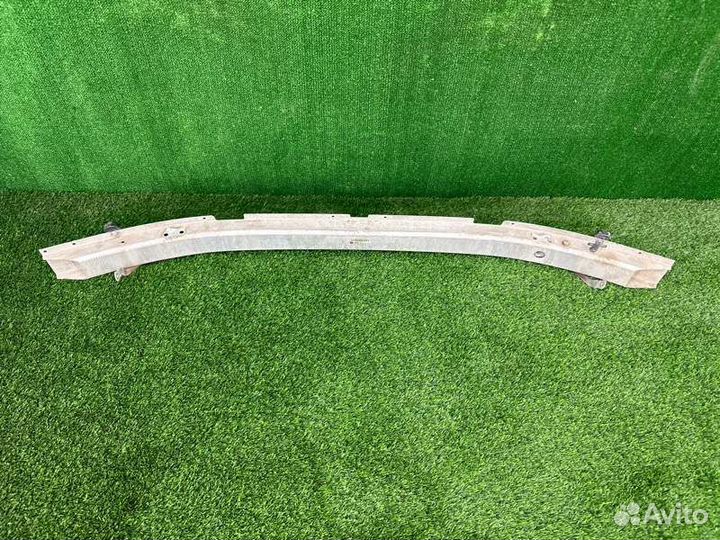 Усилитель бампера передний Bmw 5 F10 N52B25 2011