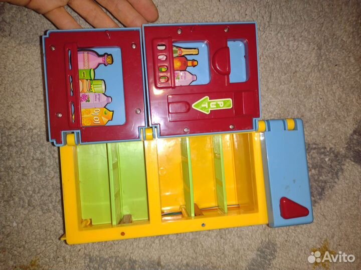 Игрушечный холодильник с музыкой