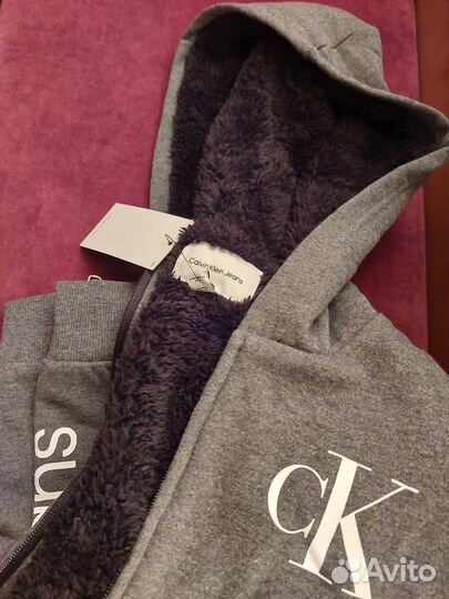 Calvin Klein тёплая кофта