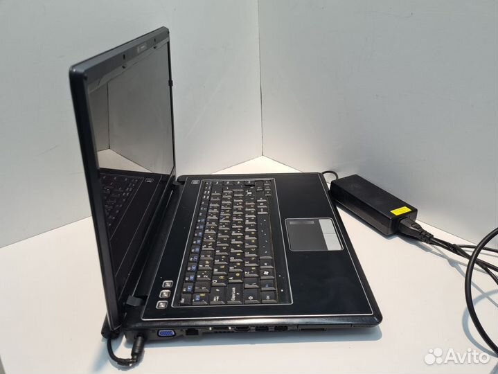 Ноутбук Roverbook RoverBook Pro M490