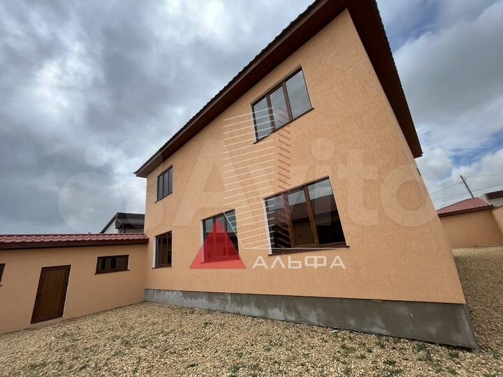 Дом 352,4 м² на участке 10 сот.