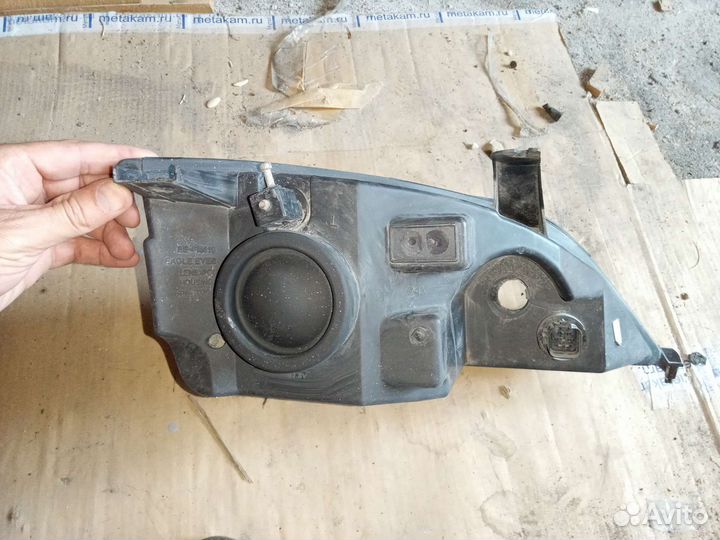 Фара Форд Фокус ZX4 левая