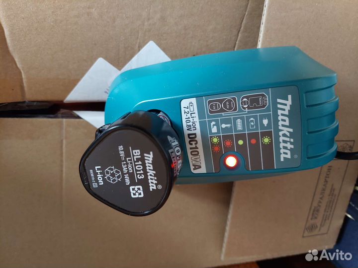 Дрель шуруповерт makita
